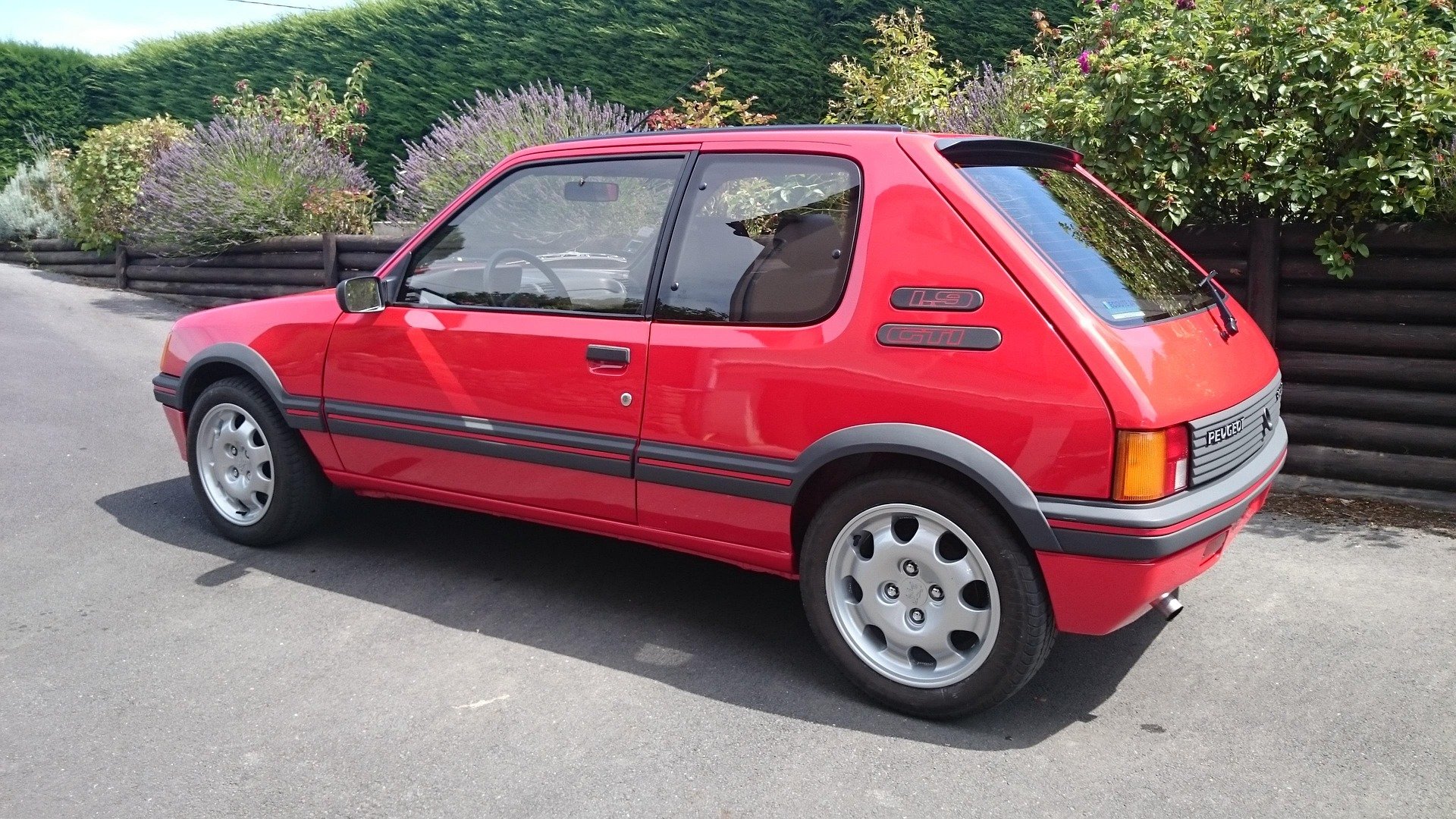 Peugeot 205 GTi