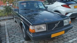 Volvo 245