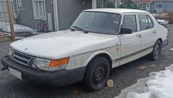 Saab 900